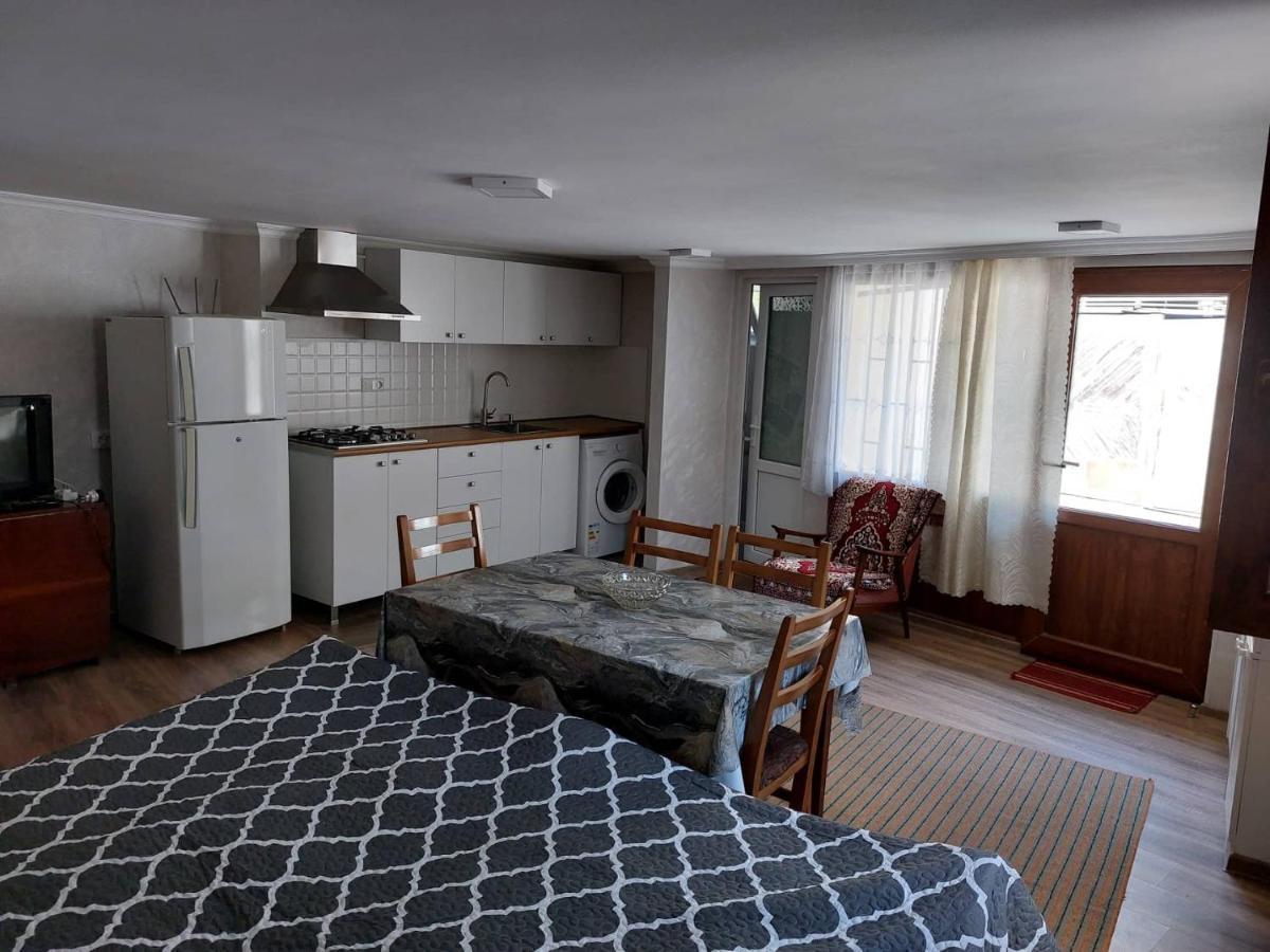 Davids Entire Place 보르조미 외부 사진